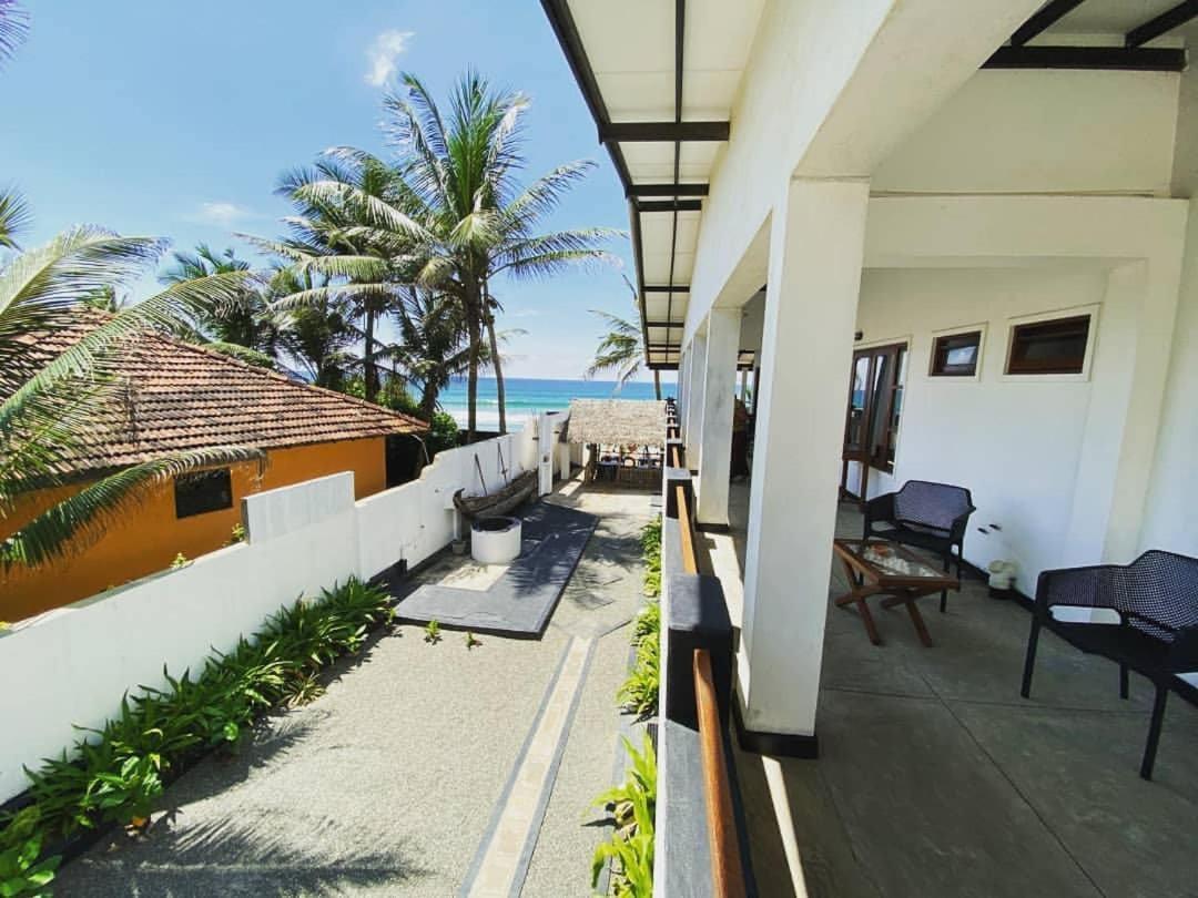 히카두와 Sailors' Bay B&B 외부 사진