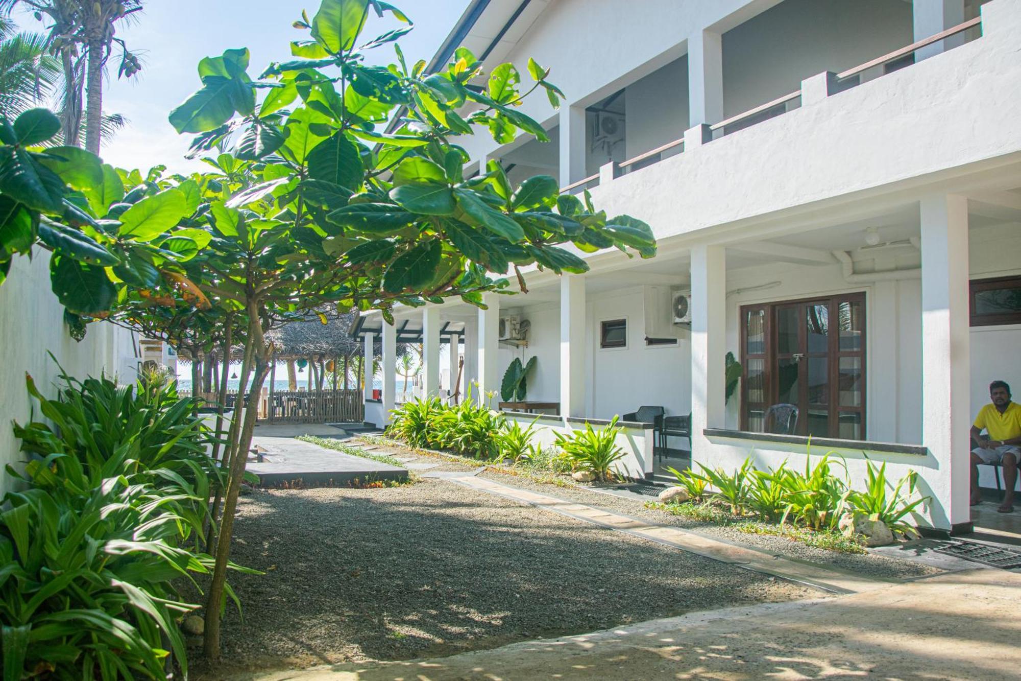히카두와 Sailors' Bay B&B 외부 사진