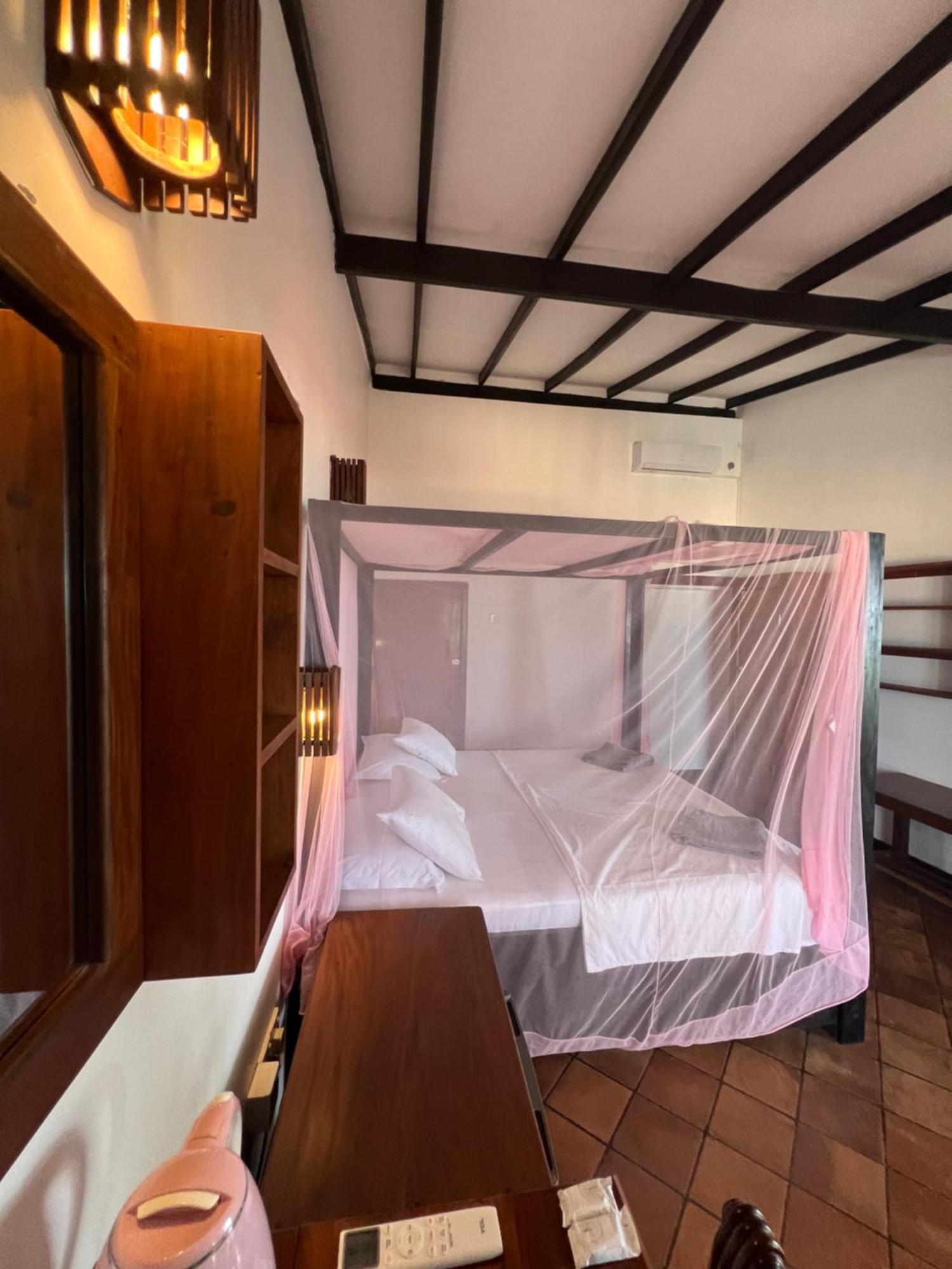 히카두와 Sailors' Bay B&B 외부 사진