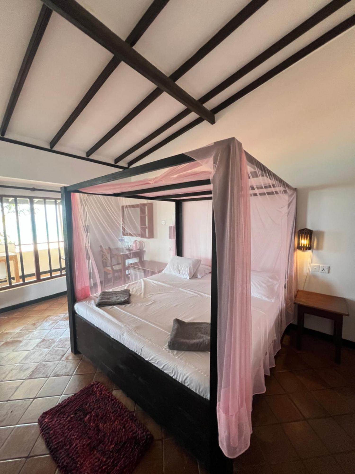 히카두와 Sailors' Bay B&B 외부 사진