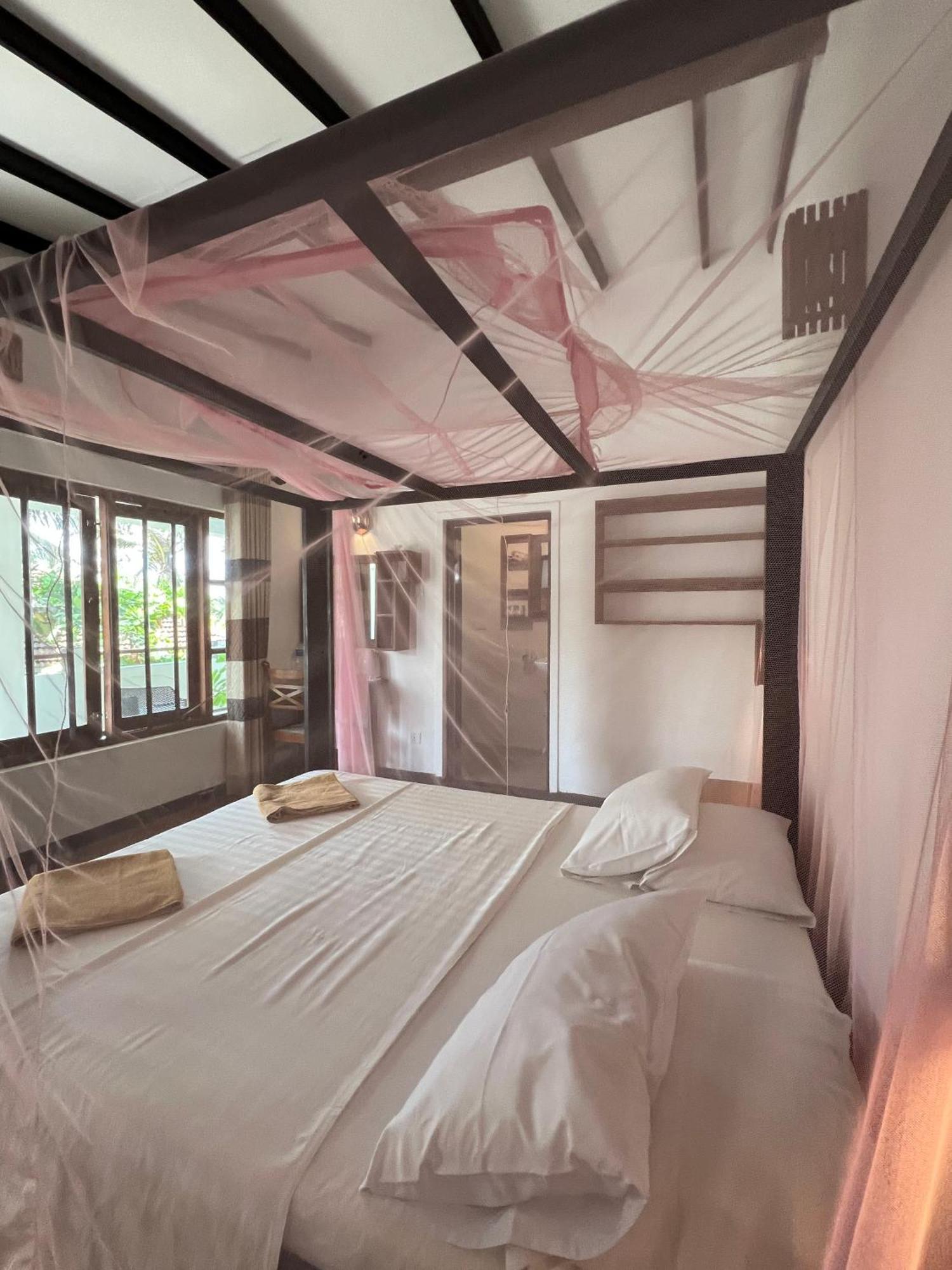 히카두와 Sailors' Bay B&B 외부 사진
